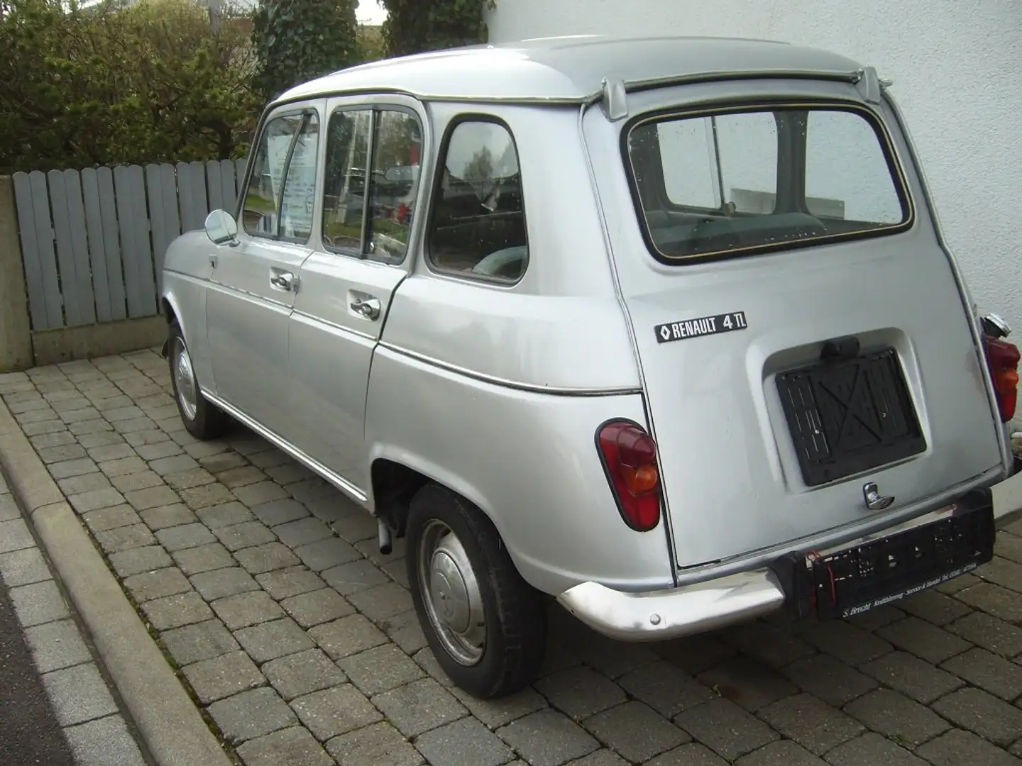 Renault R 4 TL Silver - 1