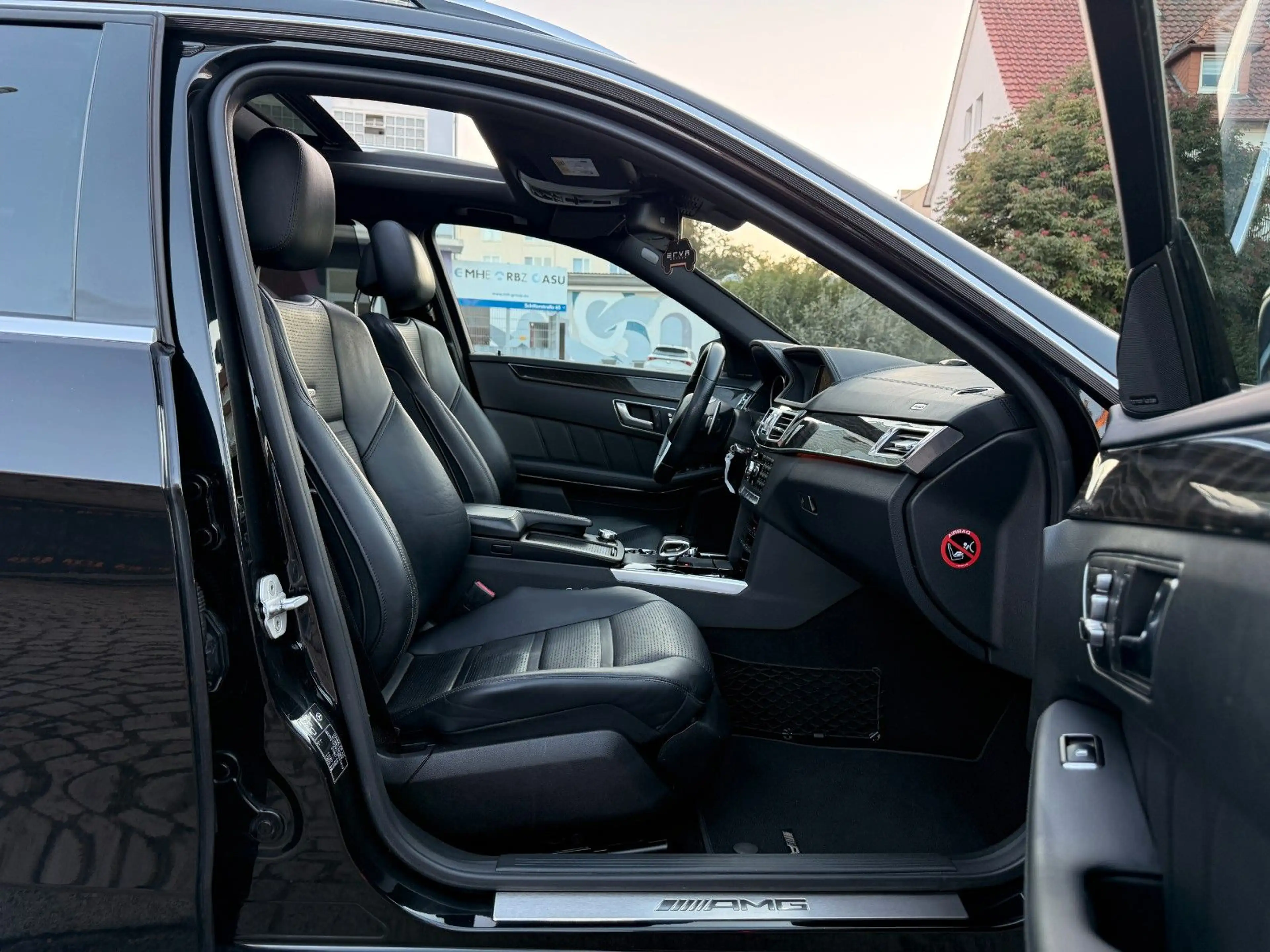 Mercedes-Benz E 63 AMG E 4Matic | harman kardon | Panorama — photo 6