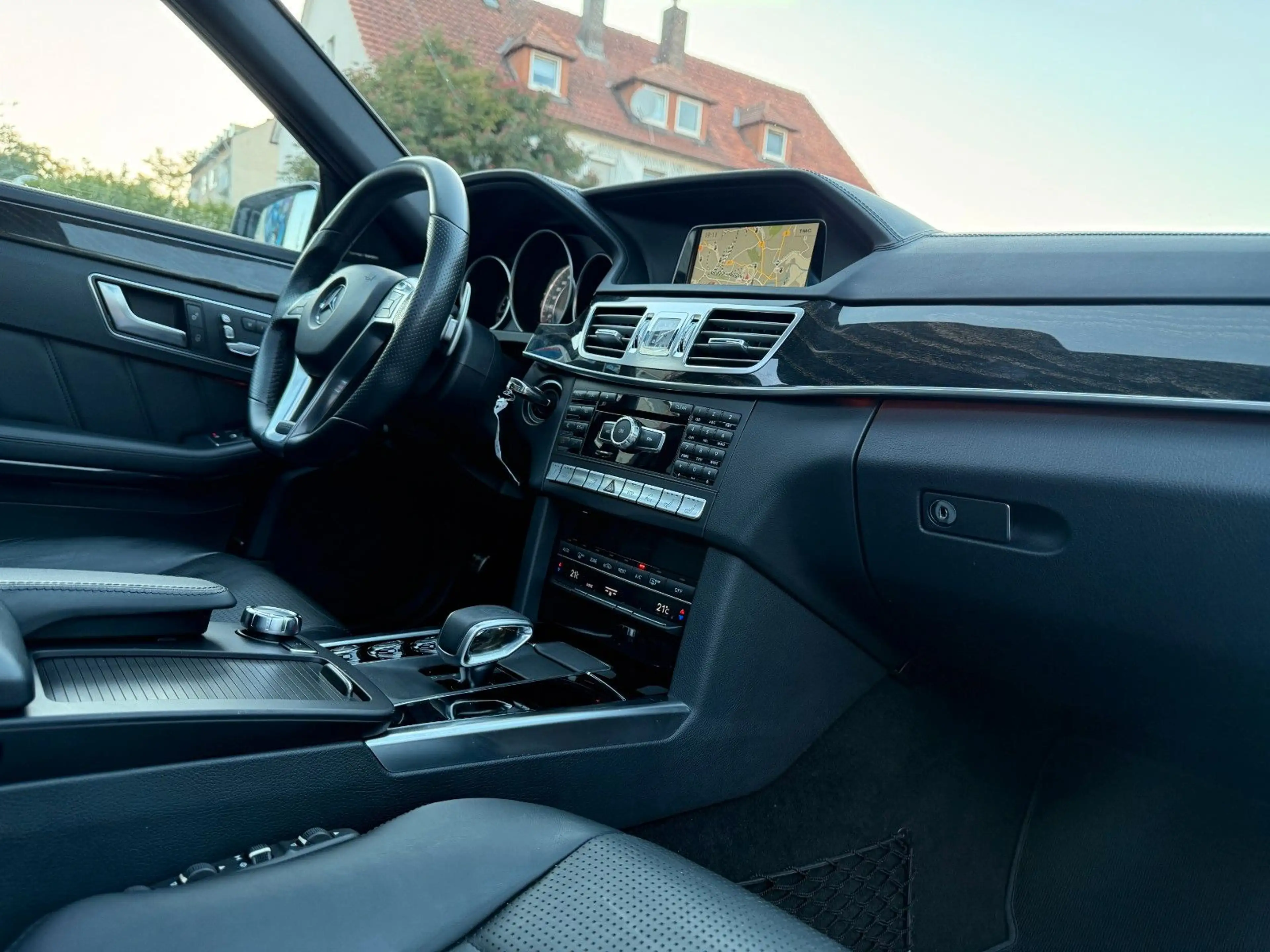 Mercedes-Benz E 63 AMG E 4Matic | harman kardon | Panorama — photo 7