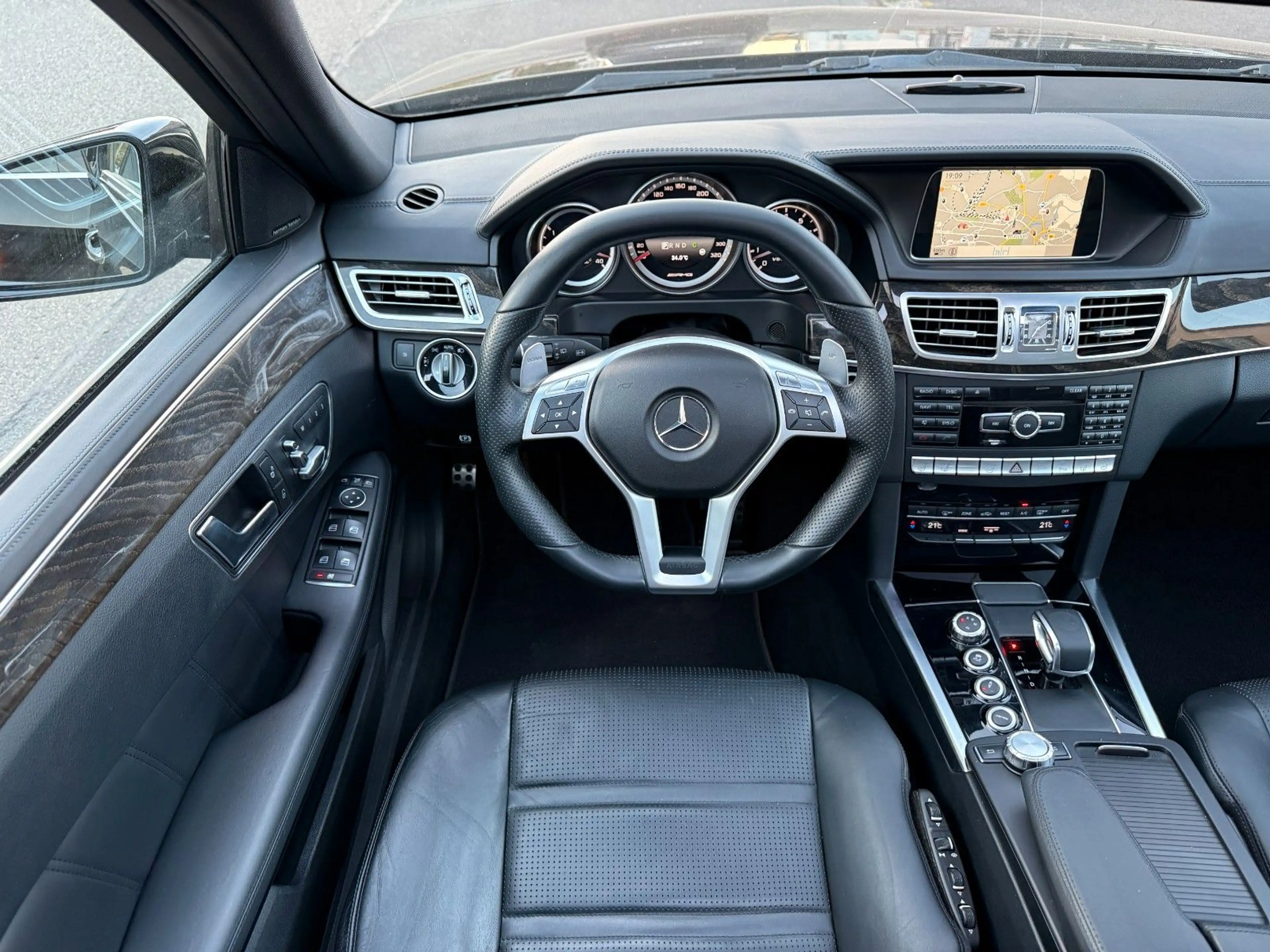 Mercedes-Benz E 63 AMG E 4Matic | harman kardon | Panorama — photo 13