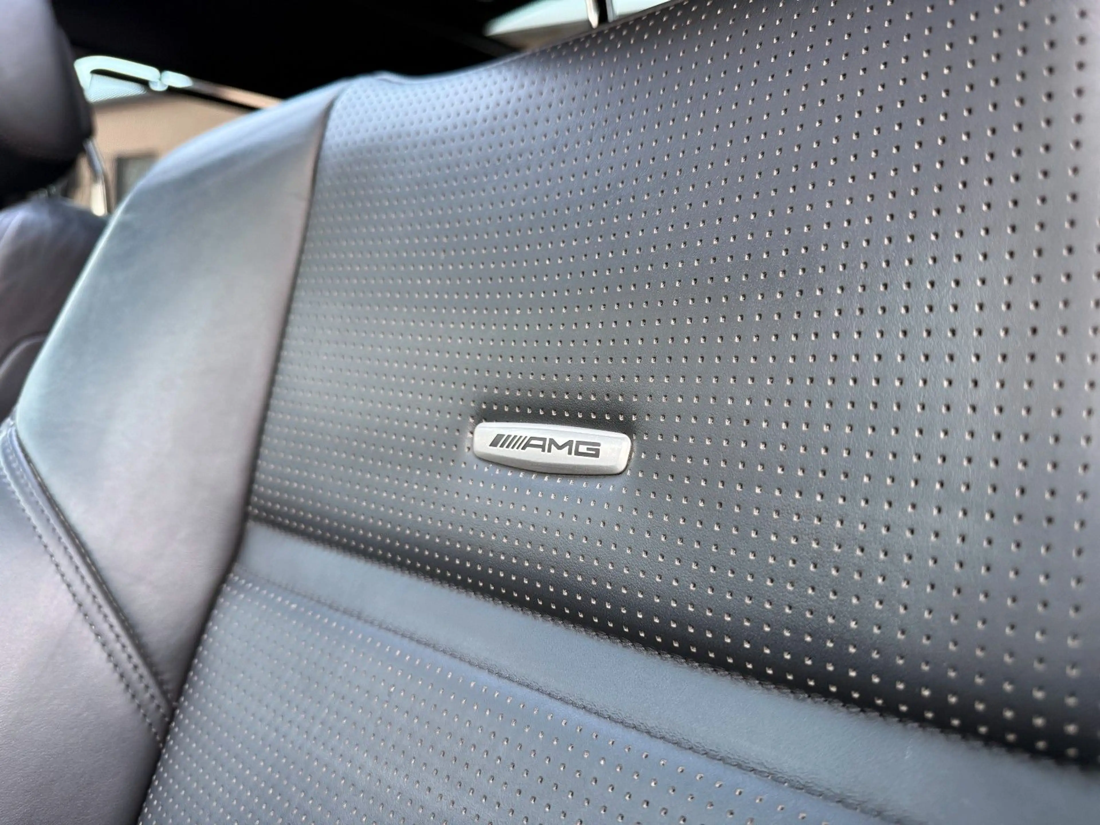 Mercedes-Benz E 63 AMG E 4Matic | harman kardon | Panorama — photo 12