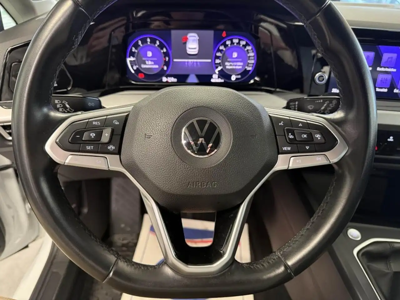 Volkswagen Golf Standard Model — photo 16