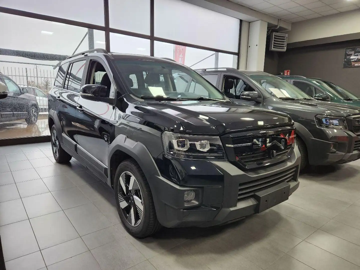 SWM G03F SUPER HYBRID 1.000 KM CON UN PIENO Černá - 1