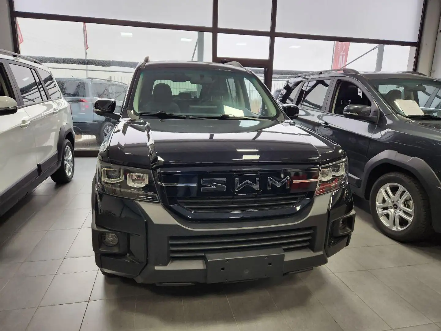 SWM G03F SUPER HYBRID 1.000 KM CON UN PIENO Černá - 2