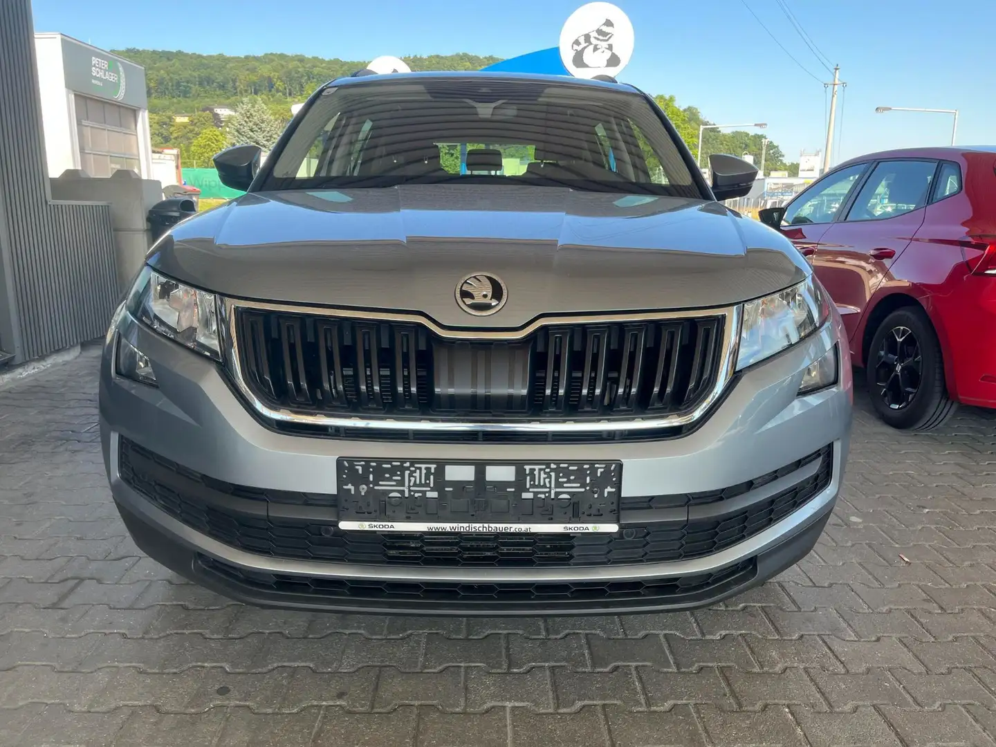 Skoda Kodiaq 2,0 TDI SCR 4x4 Ambition Limited AHK-Kamera Grau - 2