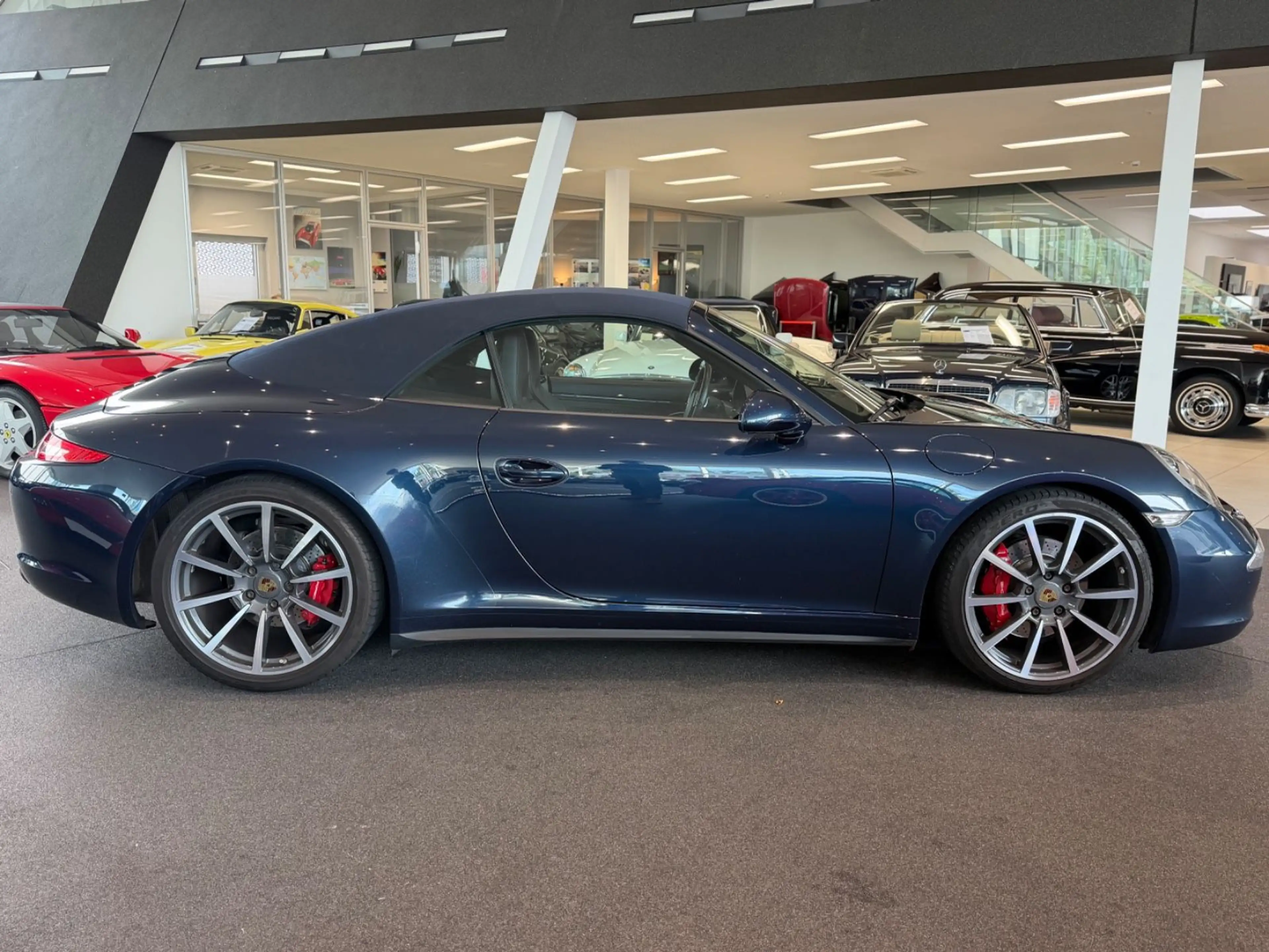 Porsche 991 4S Cabriolet *Approved*Unfallfrei*Bose*VAT* — photo 3
