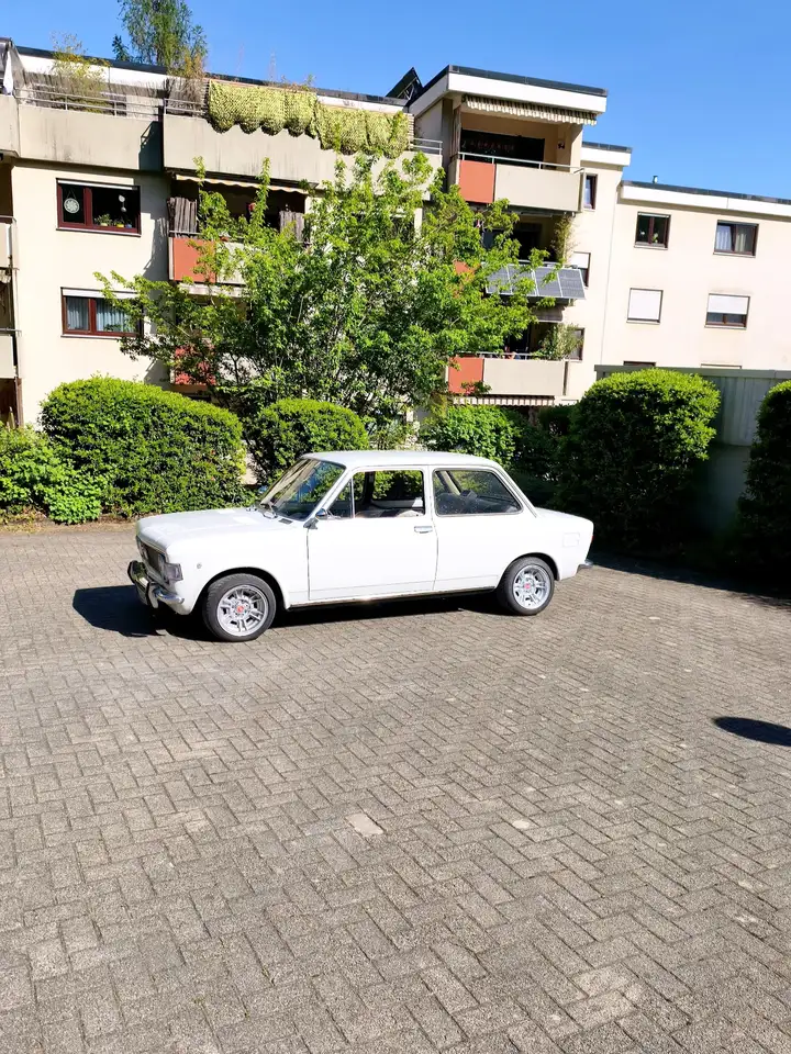 Fiat 128 Zweitürer – Top-Zustand Wertgutachten, foto 2