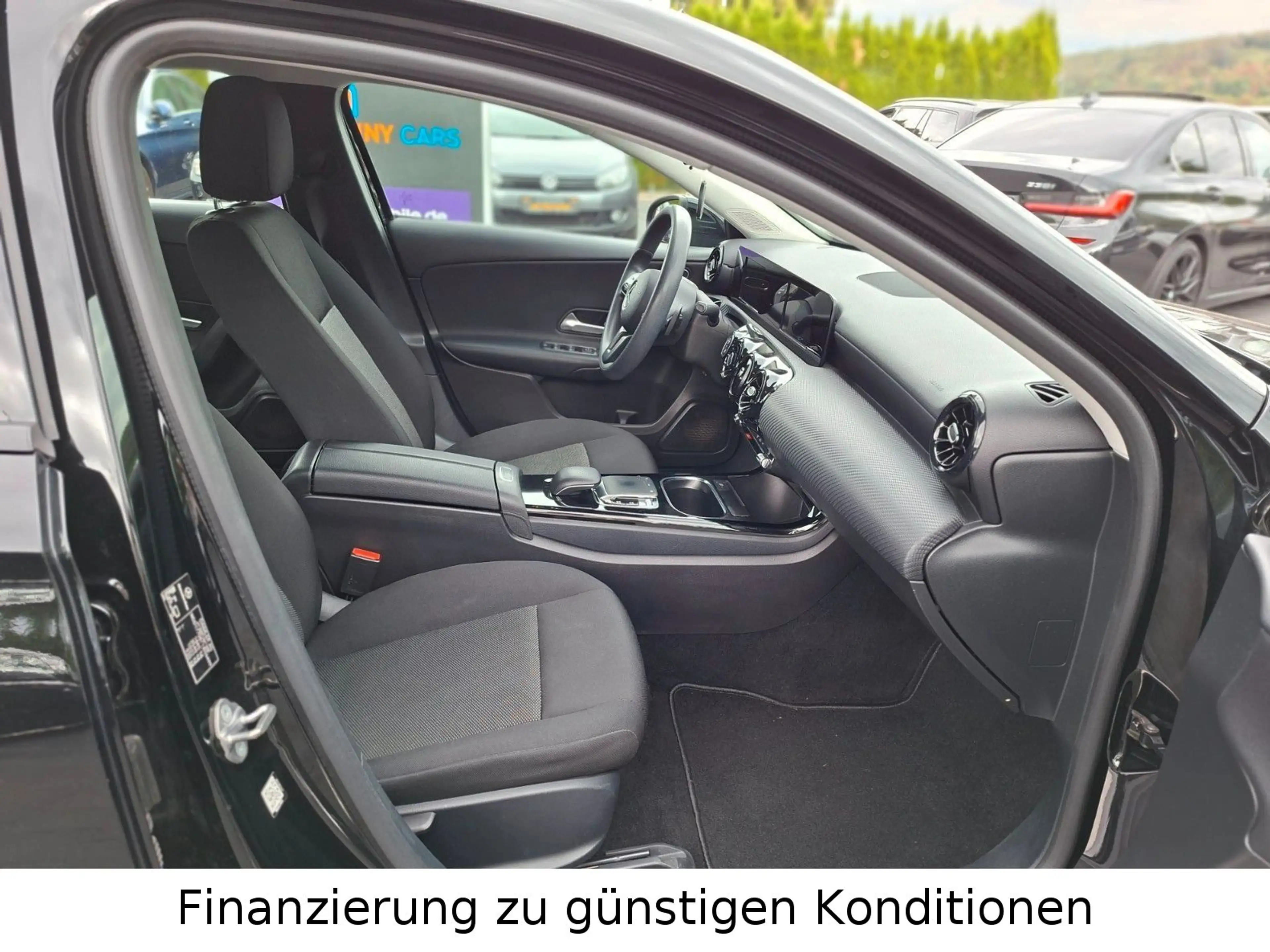 Mercedes-Benz A 200 *AUTOMATIK*NAVI*CARPLAY*MBUX* — photo 15