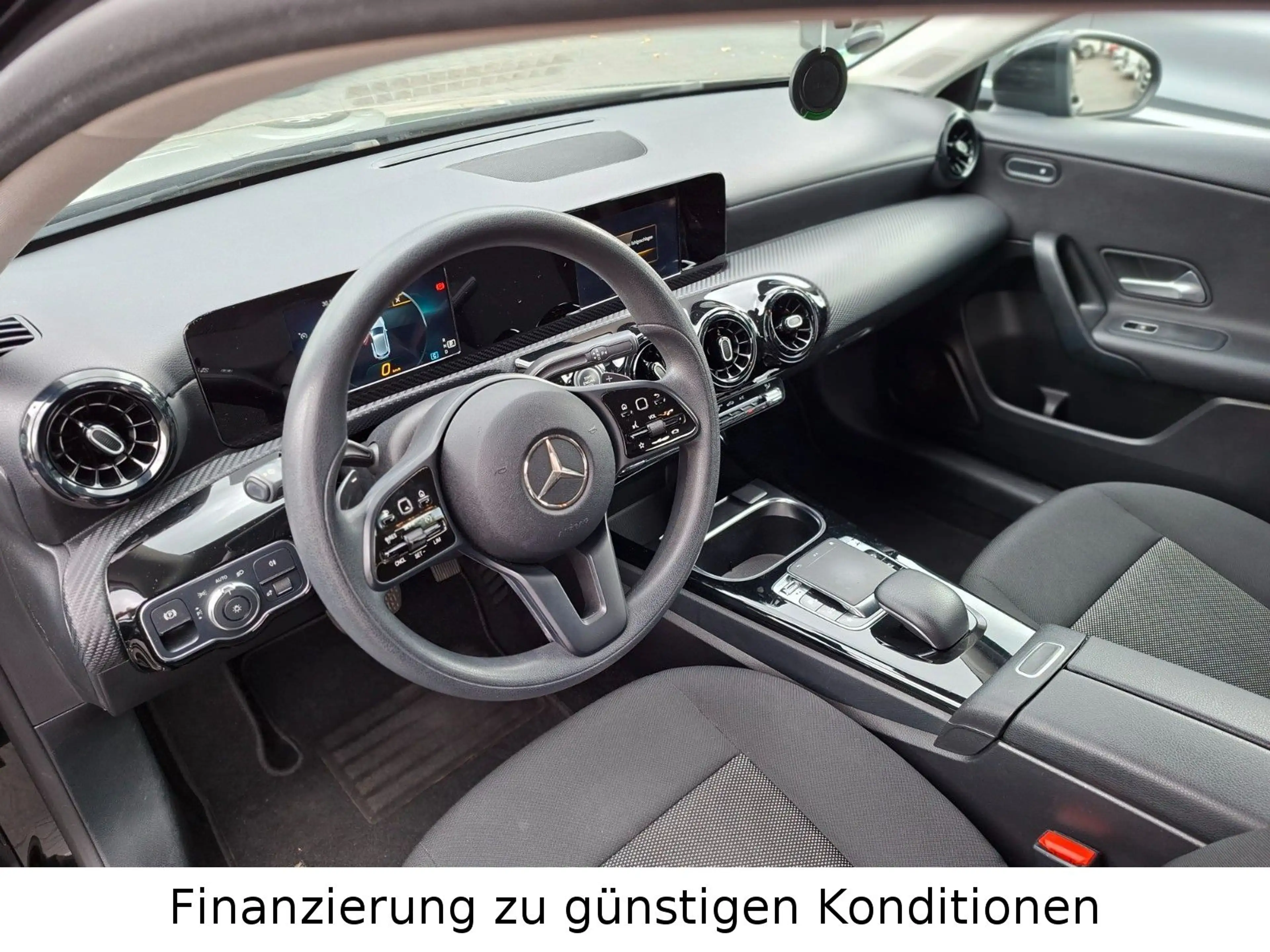 Mercedes-Benz A 200 *AUTOMATIK*NAVI*CARPLAY*MBUX* — photo 10
