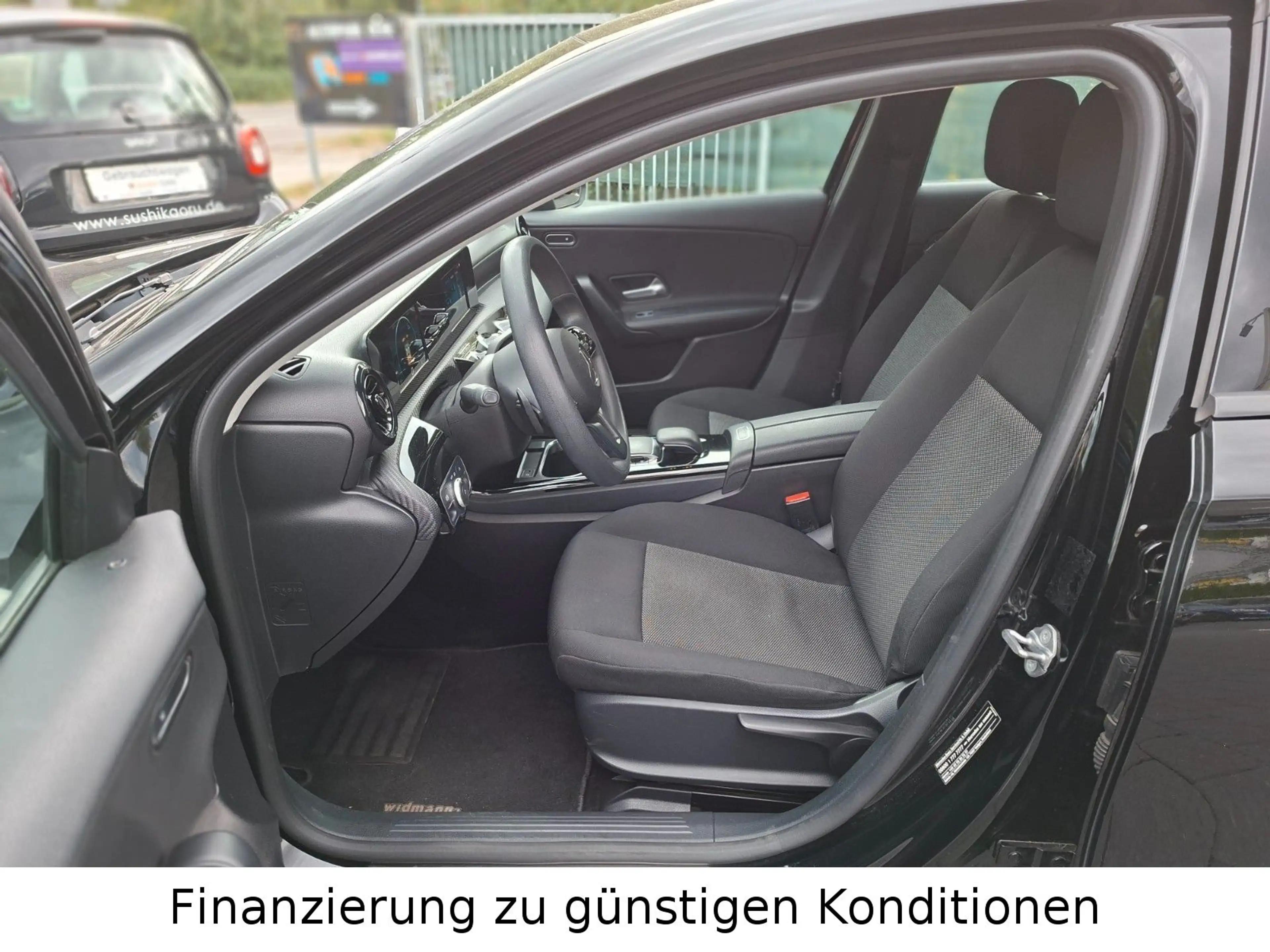 Mercedes-Benz A 200 *AUTOMATIK*NAVI*CARPLAY*MBUX* — photo 11