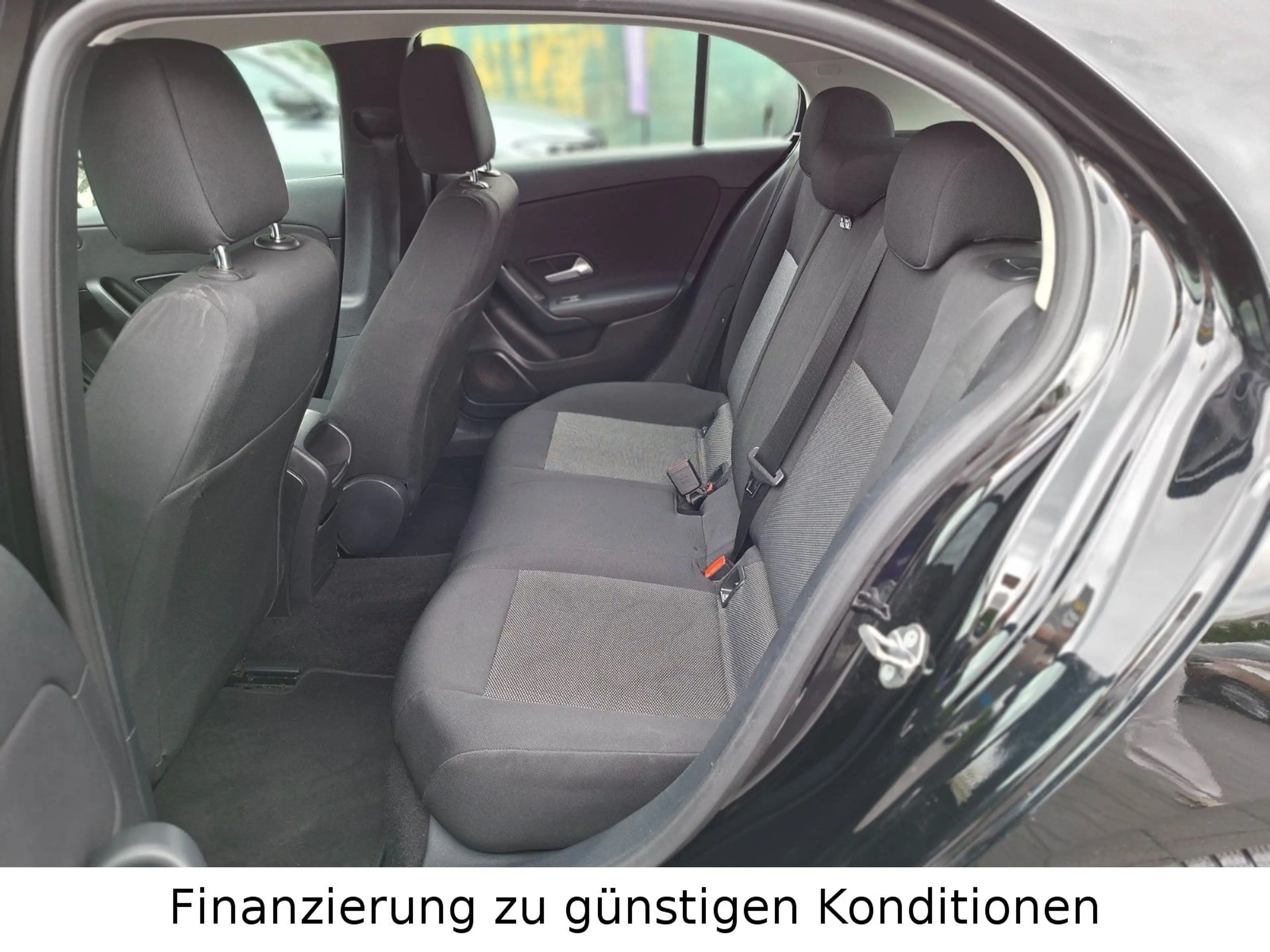 Mercedes-Benz A 200 *AUTOMATIK*NAVI*CARPLAY*MBUX* — photo 12