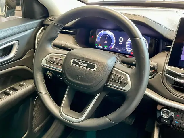 Jeep Compass view 12