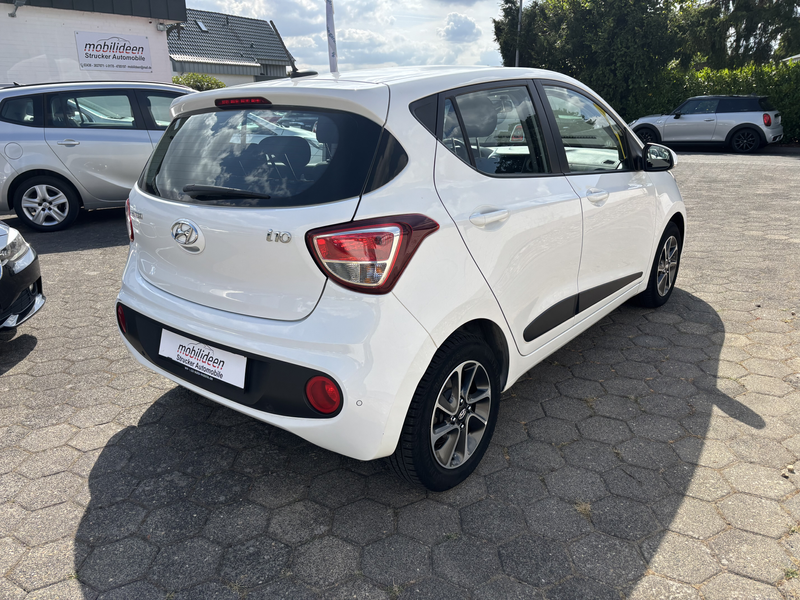 Hyundai i10 i10 1.2 Automatik Navi Sitzh PDC 1.Hand — photo 5