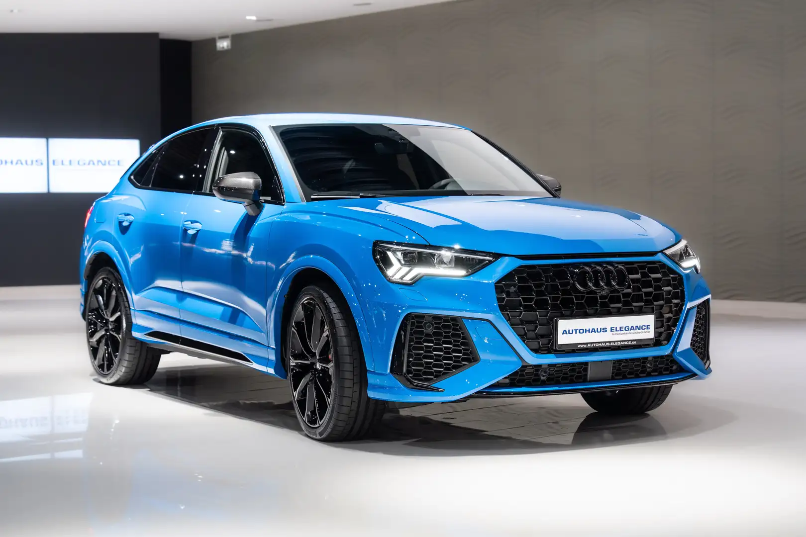 Audi RS Q3 2.5 TFSI quattro*RS-ABGAS*360*1HD Bleu - 2