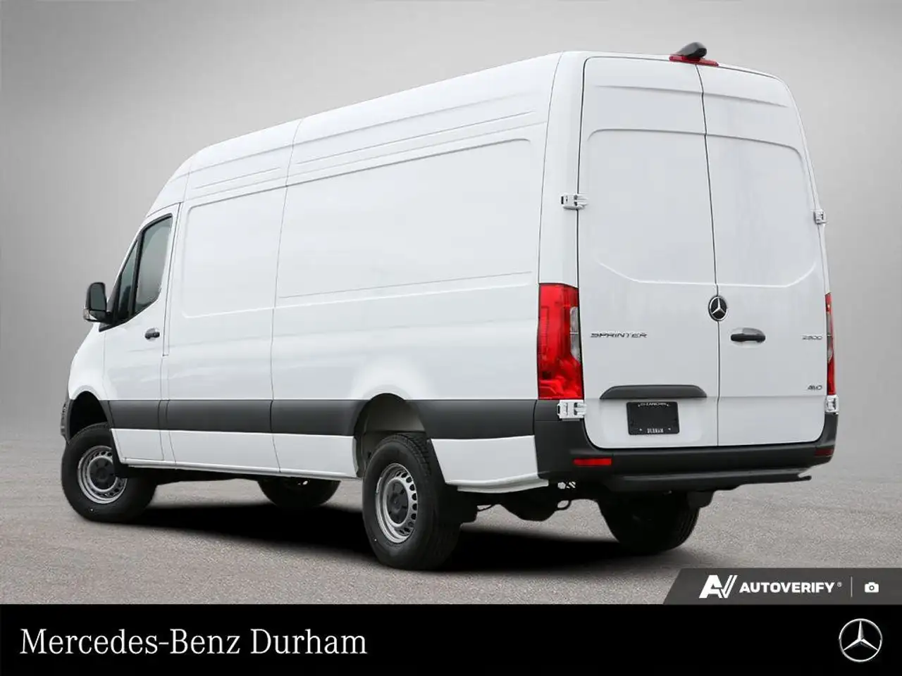 Mercedes-Benz Sprinter снимка Mercedes-Benz Sprinter