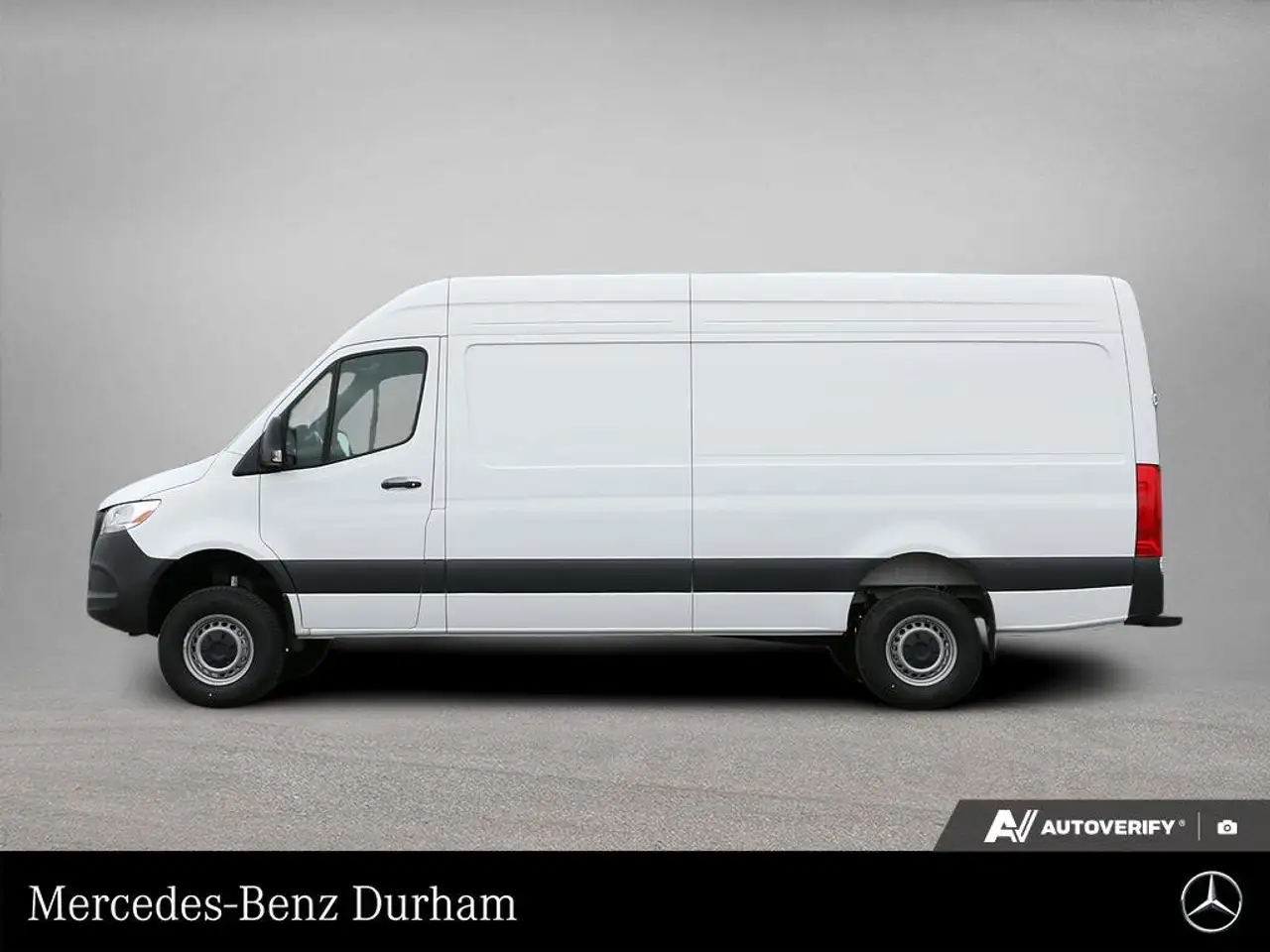 Mercedes-Benz Sprinter снимка Mercedes-Benz Sprinter