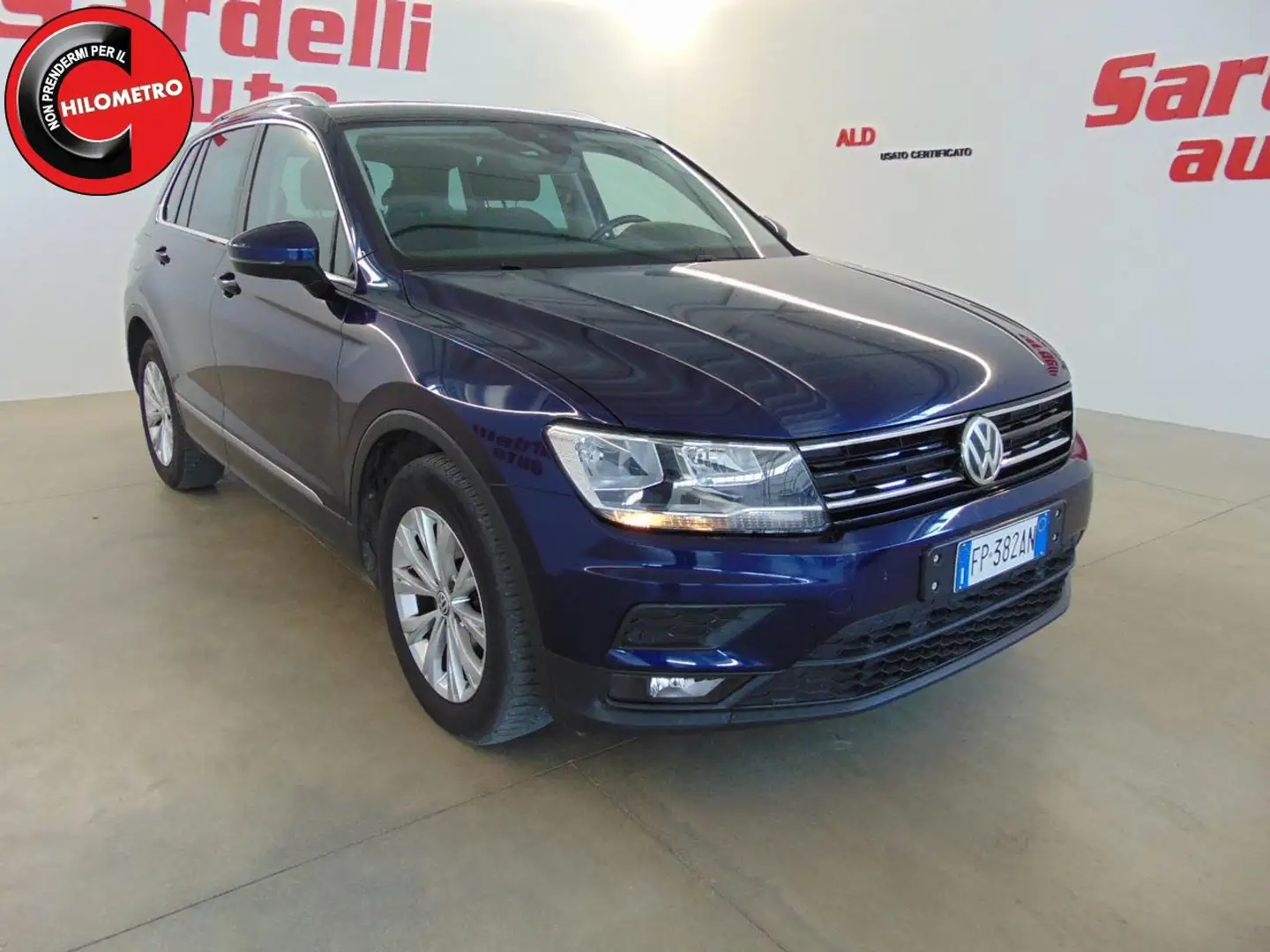 Volkswagen Tiguan 2.0 TDI SCR Business BlueMotion Technology Blauw - 2