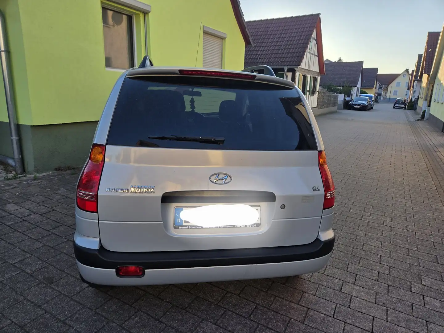 Hyundai Matrix 1.6 GLS - 2