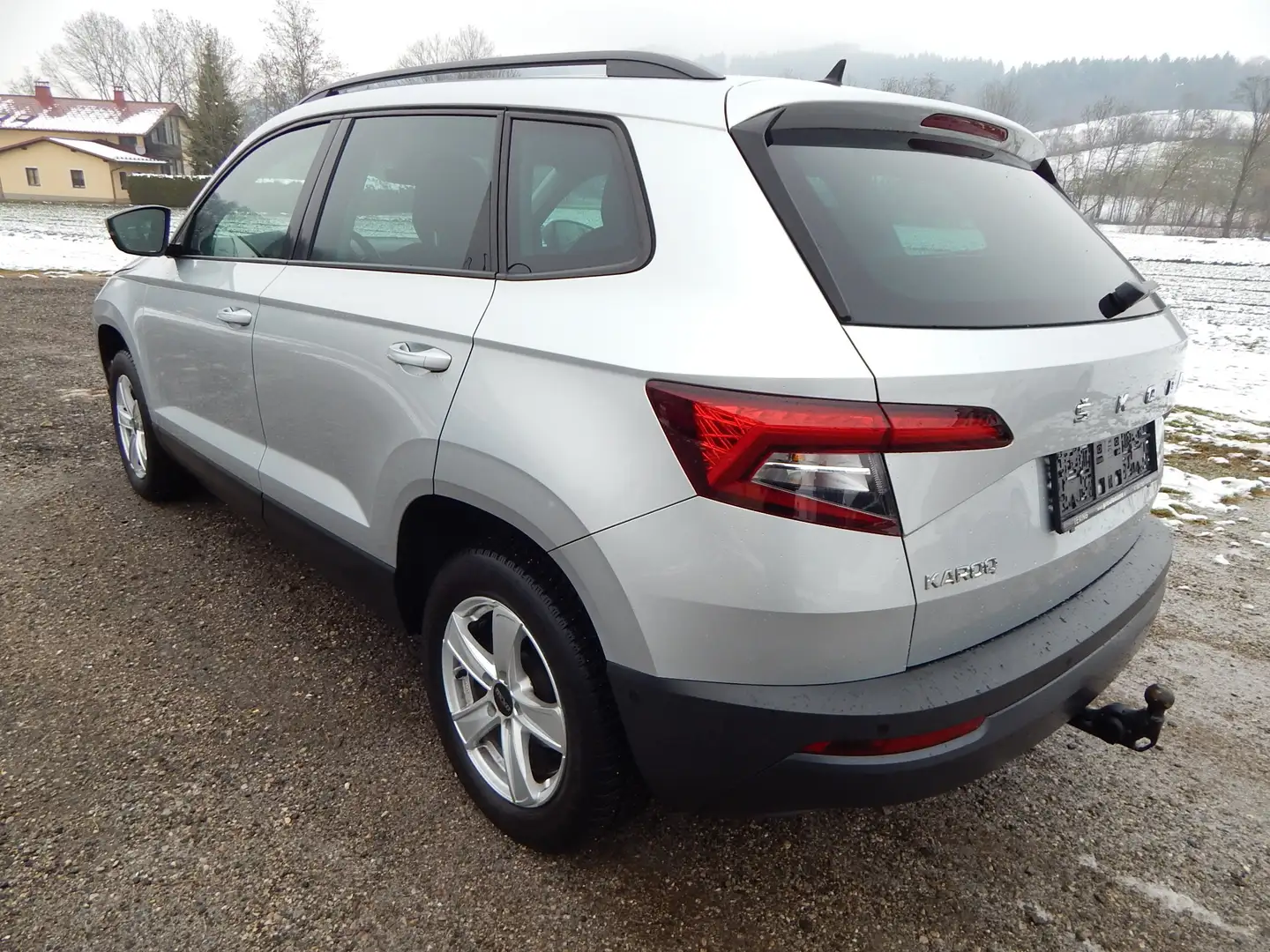 Skoda Karoq schwenkbare AHV, LED m. Kurvenlicht, Keyless-Entry Silber - 2