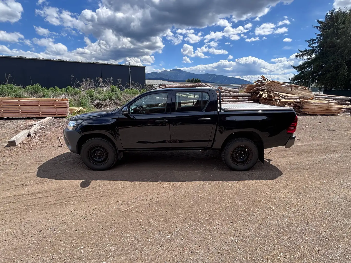 Toyota Hilux Hilux DK Active 4x4 2,4 D-4D Active Schwarz - 2