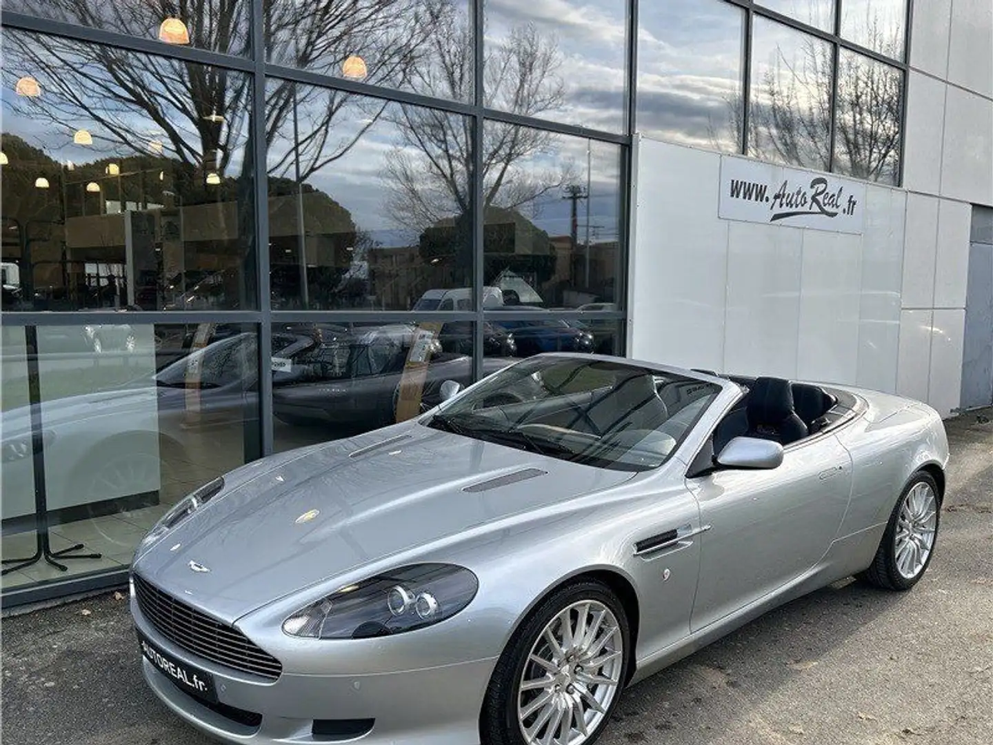 Aston Martin DB9 Volante Touchtronic A Grau - 2
