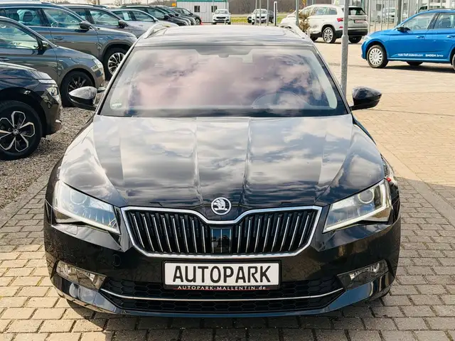 Skoda Superb view 2