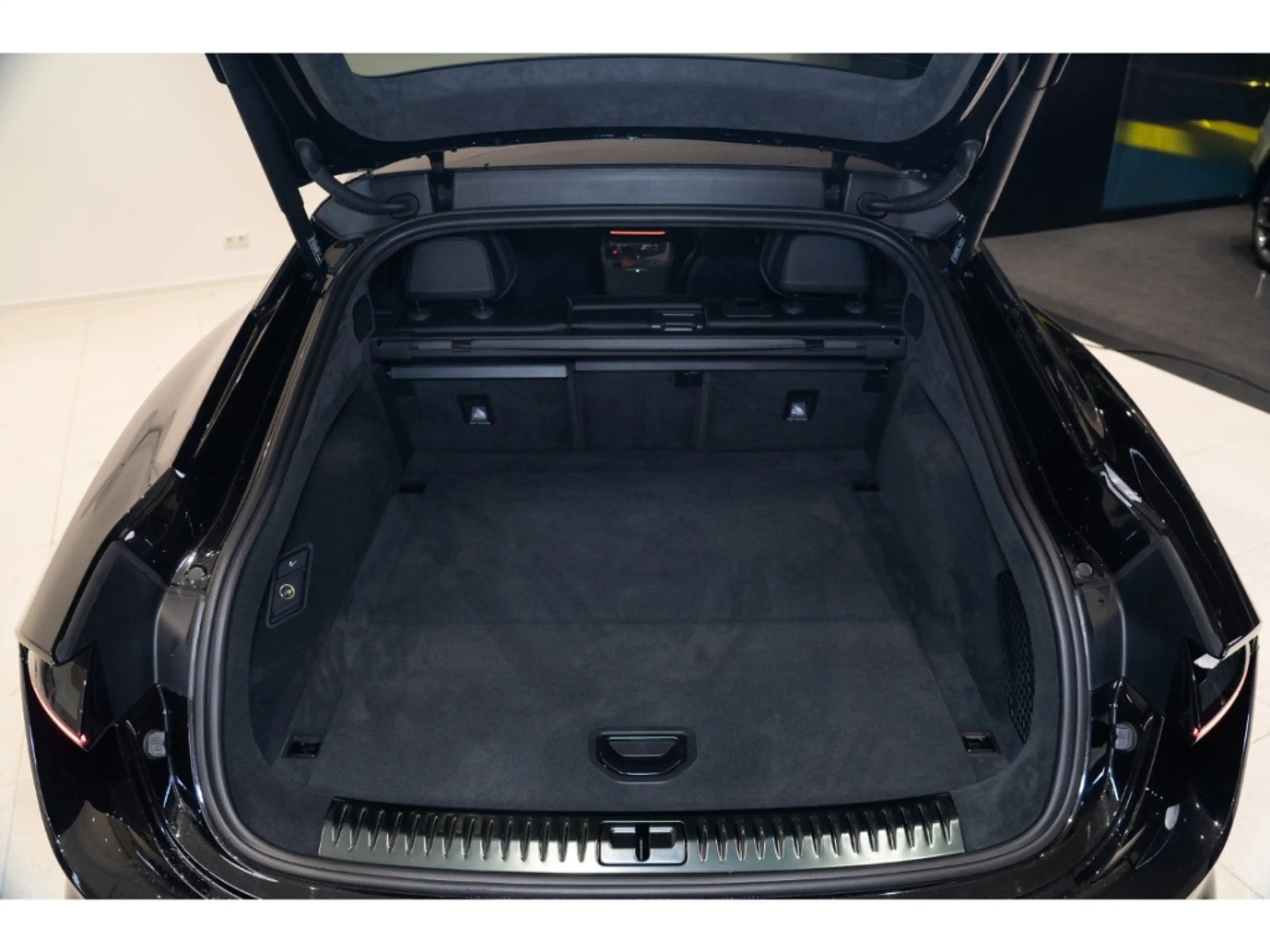 Lotus Emeya 600 GT SE Comfort seat pack *LOTUS HANNOVER* — photo 15