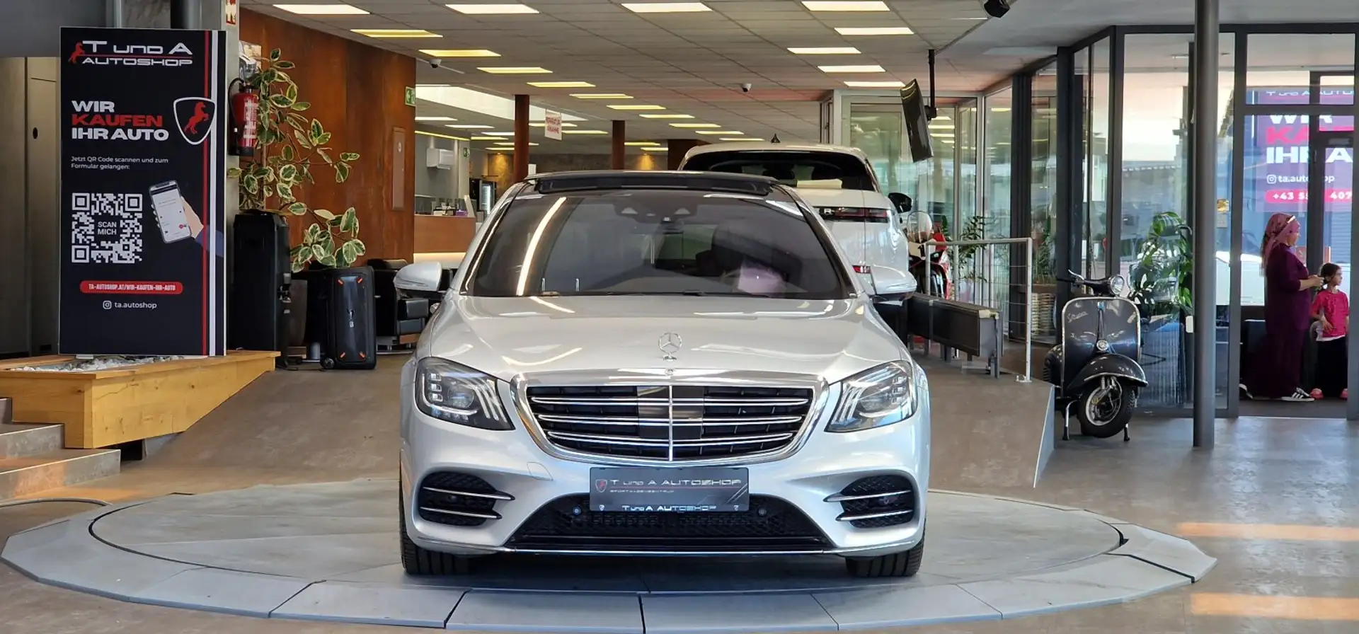Mercedes-Benz S 400 d AMG-Line *Pano*360*Massage*20Zoll Grau - 2