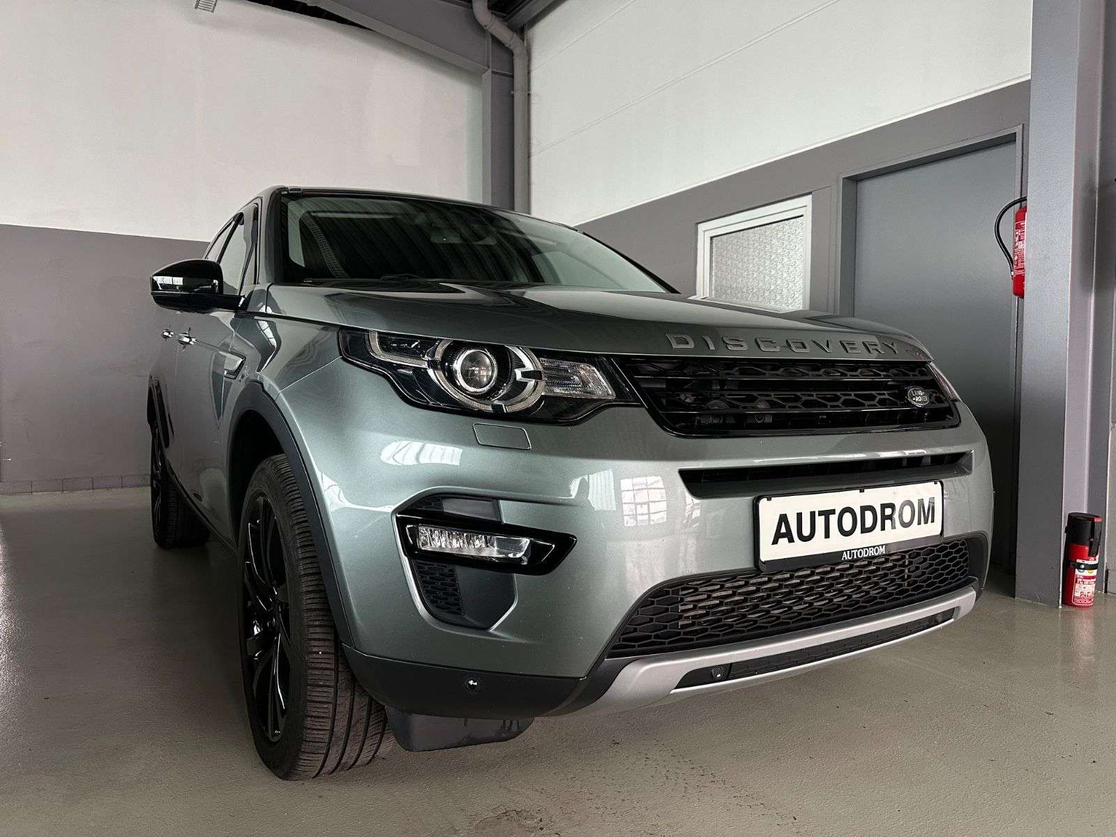Second hand Land Rover Discovery Sport 2.2