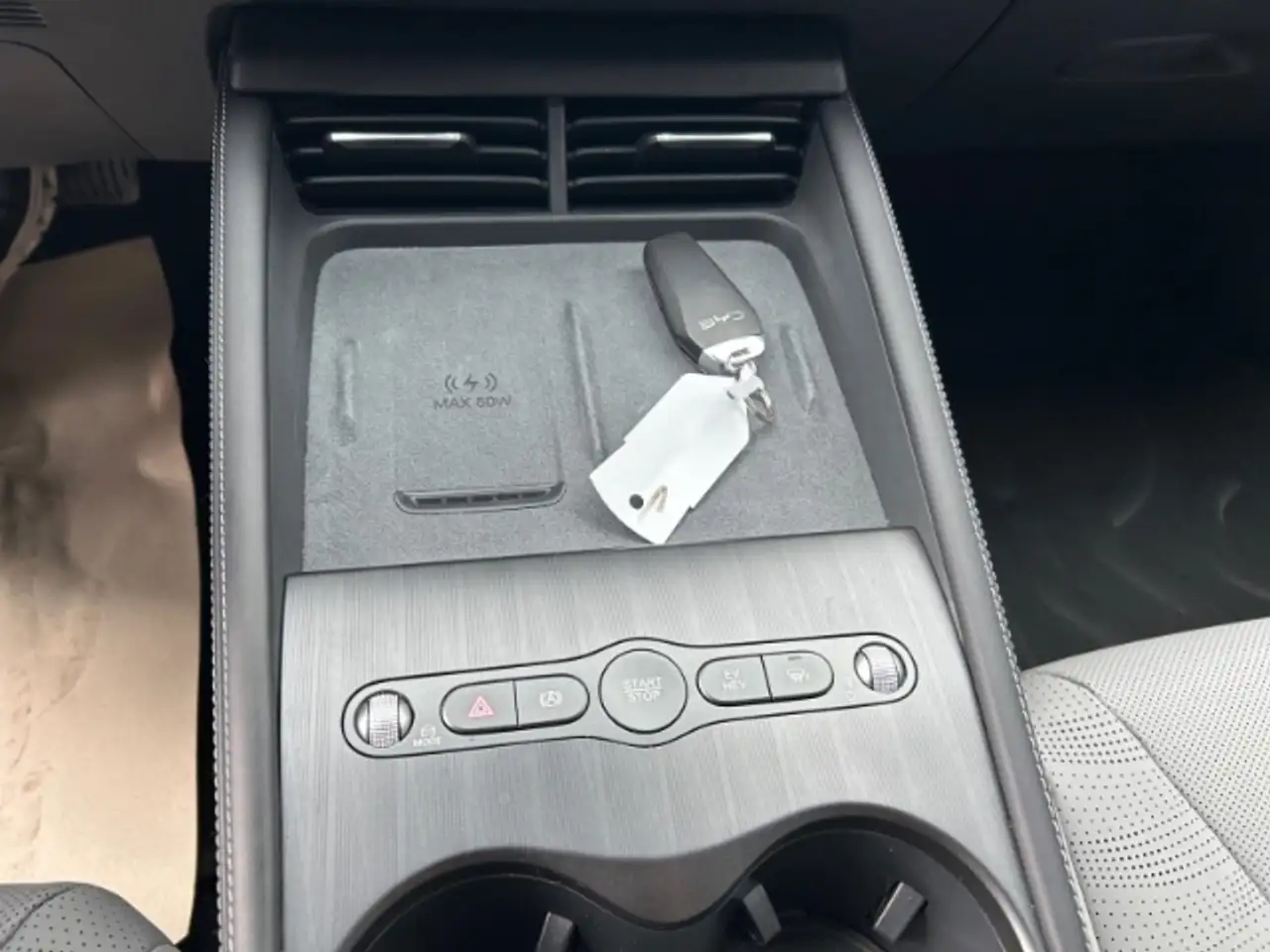 BYD SEAL 1.5 PHEV Comfort-Lite El. Panodach Leder Digitales, миниатюра 19