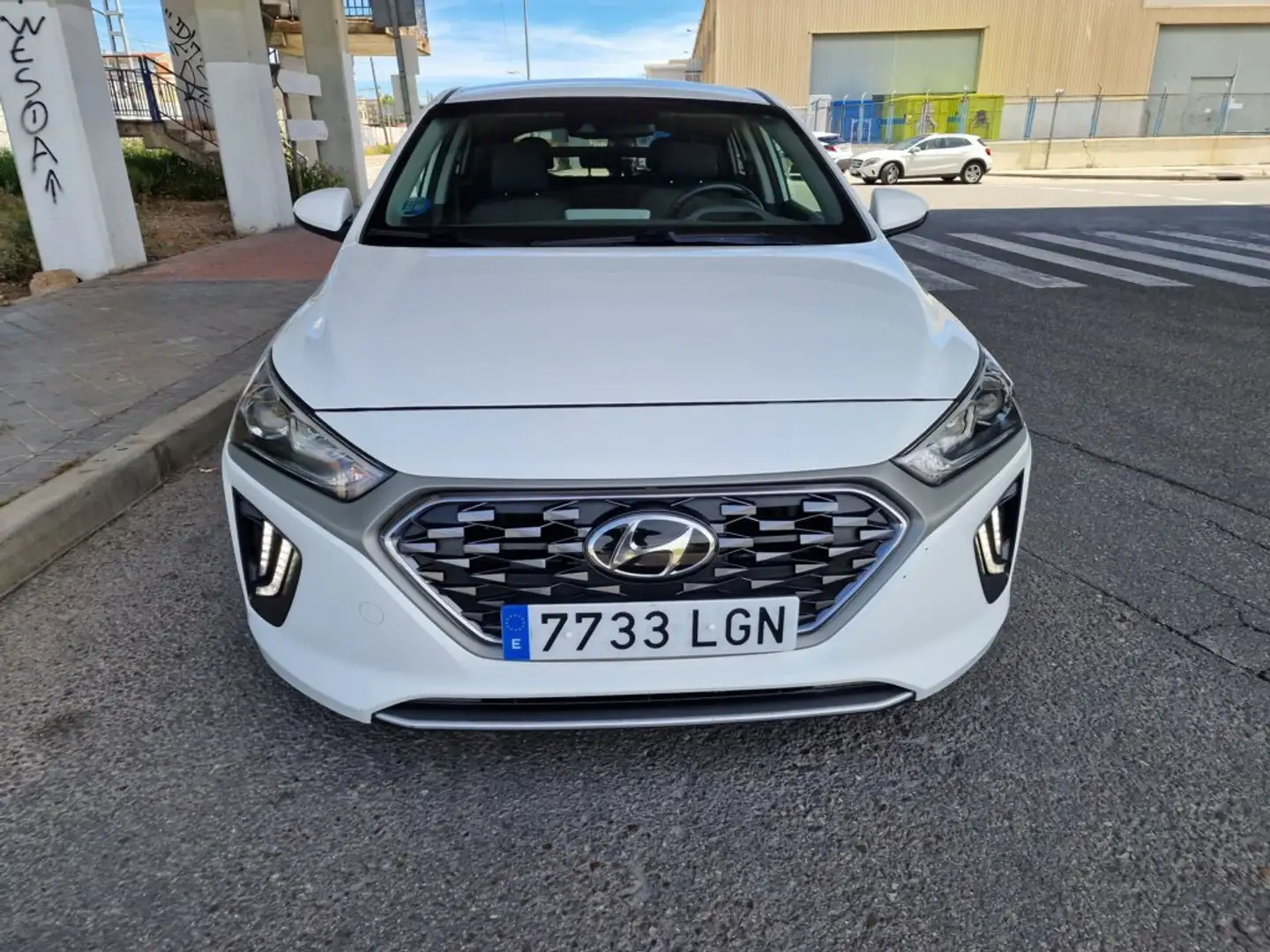 Hyundai IONIQ HEV 1.6 GDI Klass Weiß - 2