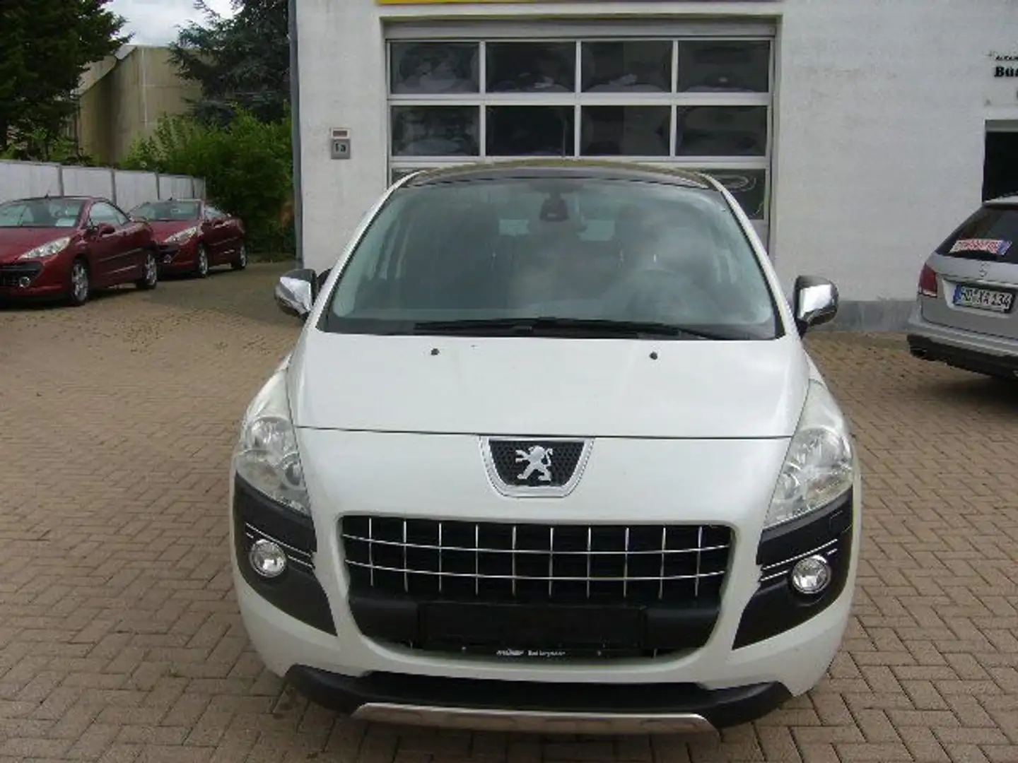 Peugeot 3008 155TPH Platinum*Autom*Steuerkette neu*Top Weiß - 2