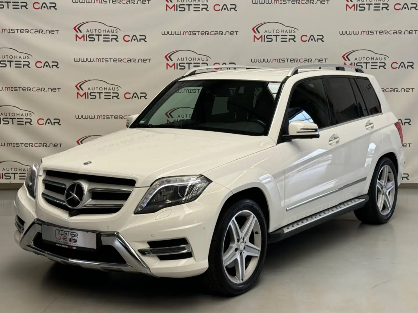 Mercedes-Benz GLK 350 4Matic AMG LINE DISTR/360/KEY/TV/TOT/19 Blanc - 1