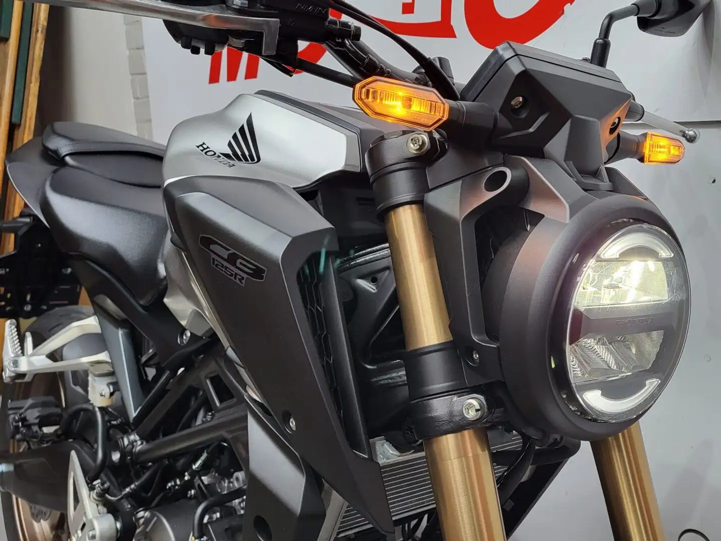 Honda CB 125 R ***MOTODOC.BE*** Gri - 2