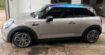SE Chili Pack- 184ch Électrique Modèle unique Garantie Next 05-2027 11600km