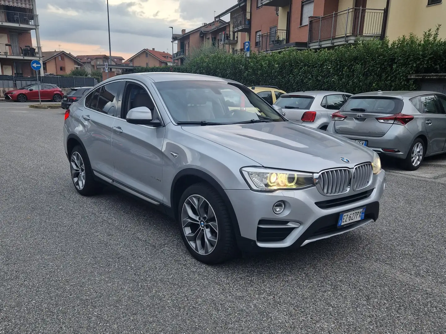BMW X4 X4 xdrive20d xLine auto Argento - 2