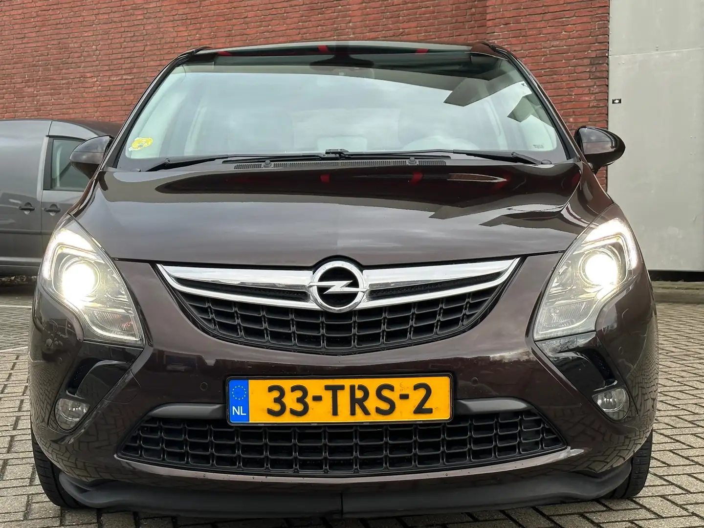 Opel Zafira Tourer 2.0 CDTI Cosmo|AUTOMAAT|7P|NAVI|PANO|TREKHAAK| Braun - 2