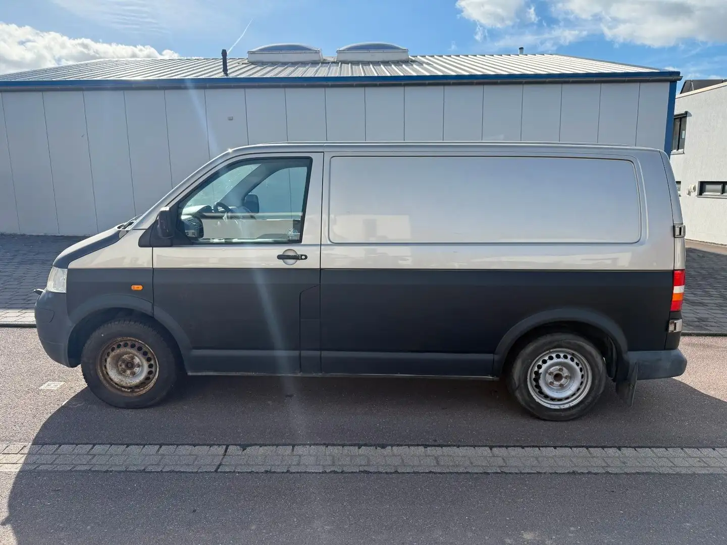 Volkswagen T5 Transporter Kasten-Kombi Kasten KLIMA Beige - 2