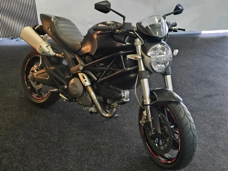 Ducati Monster 696 - foto 7