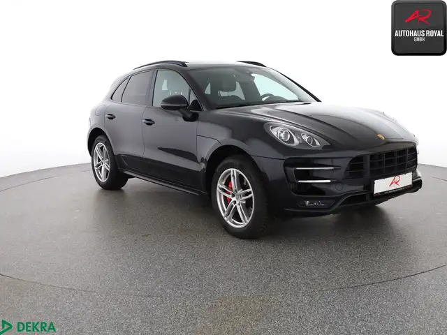 Porsche Macan view 7