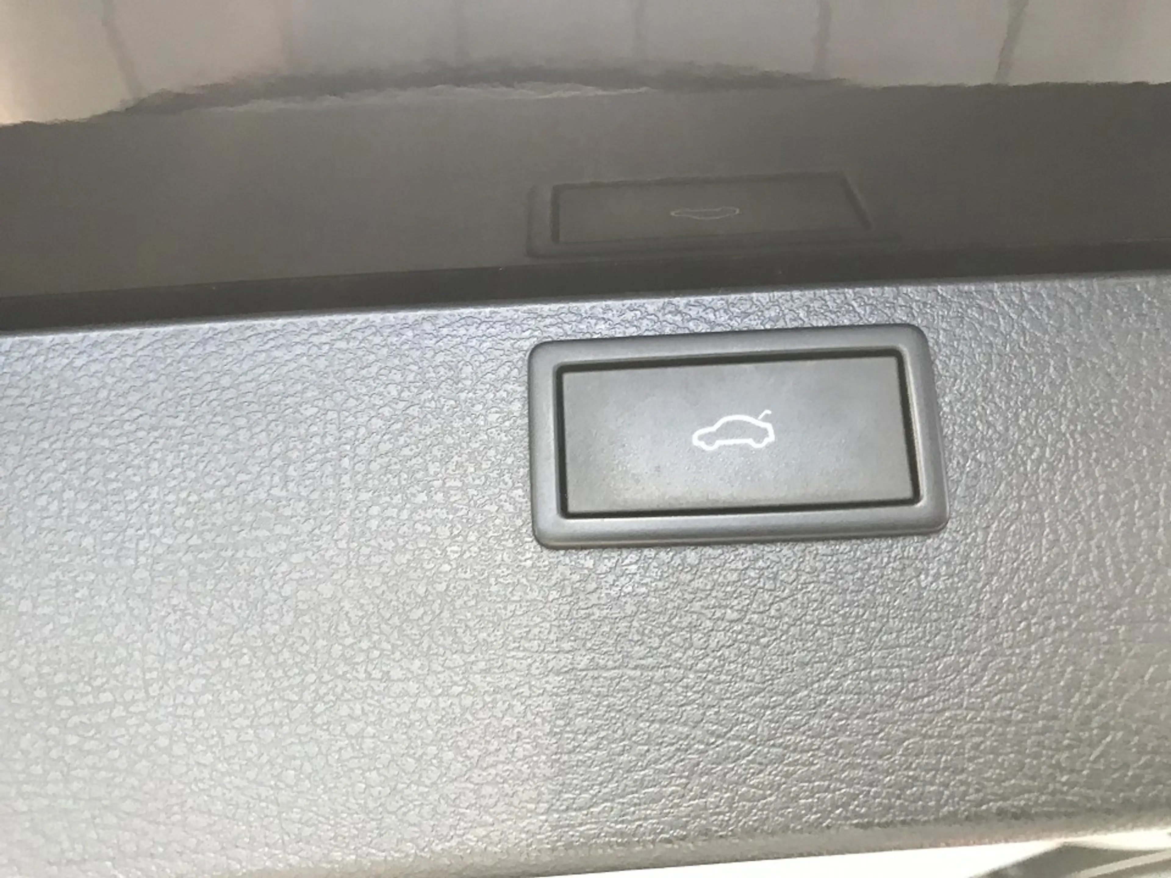 Volkswagen T6.1 Multivan 2.0 TDI 4Motion DSG Generation Six — photo 13