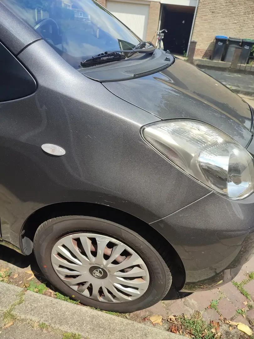 Toyota Yaris 1.0 VVT-i - 2