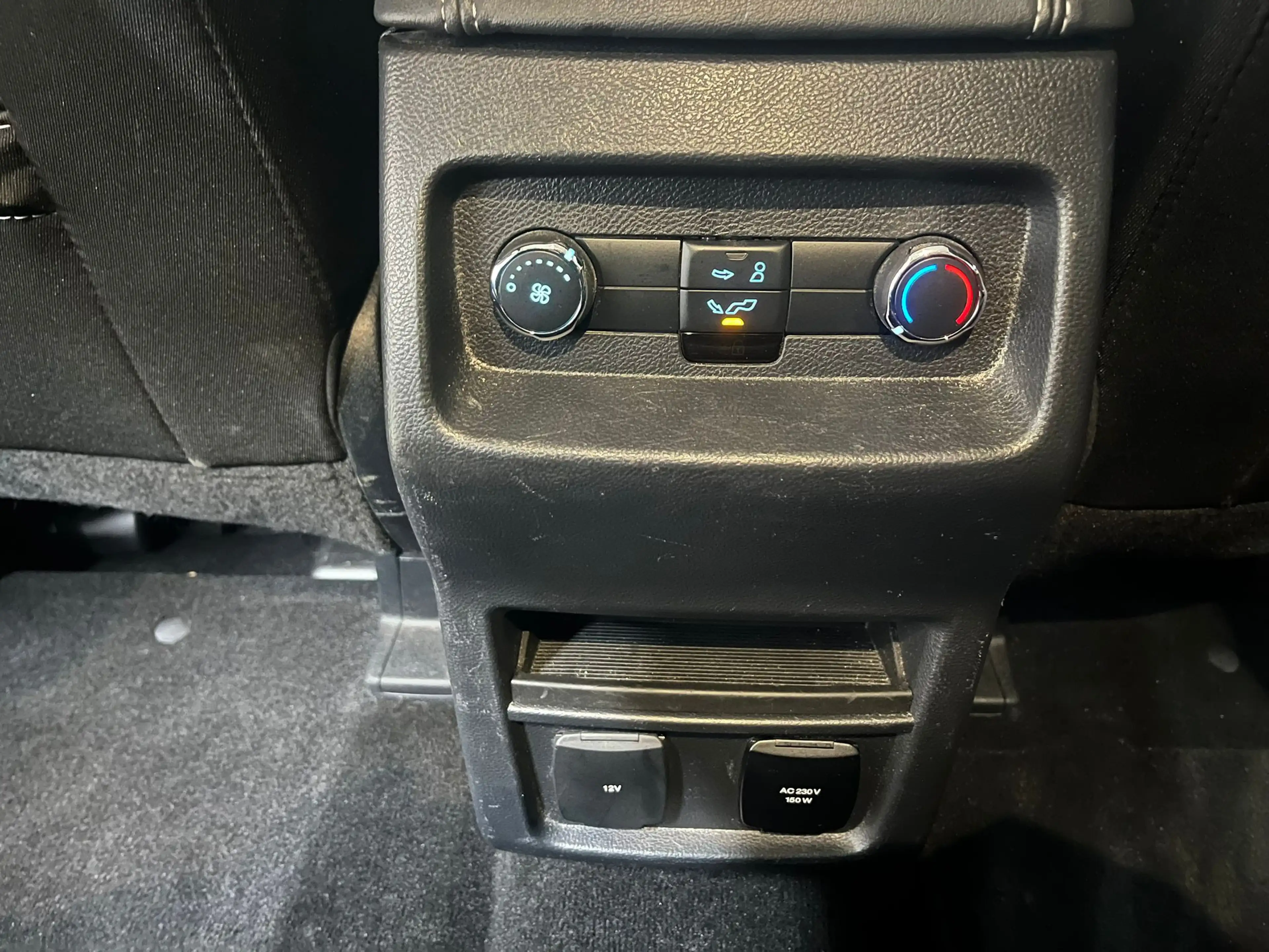 Ford Galaxy Titanium 7.Sitzer LED AHK Kamer-Vorn+Hint — photo 13