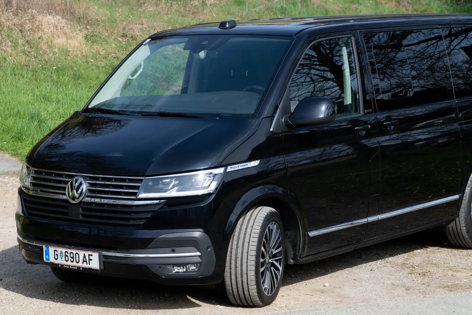Volkswagen T6.1 Multivan Cruise Schwarz - 2