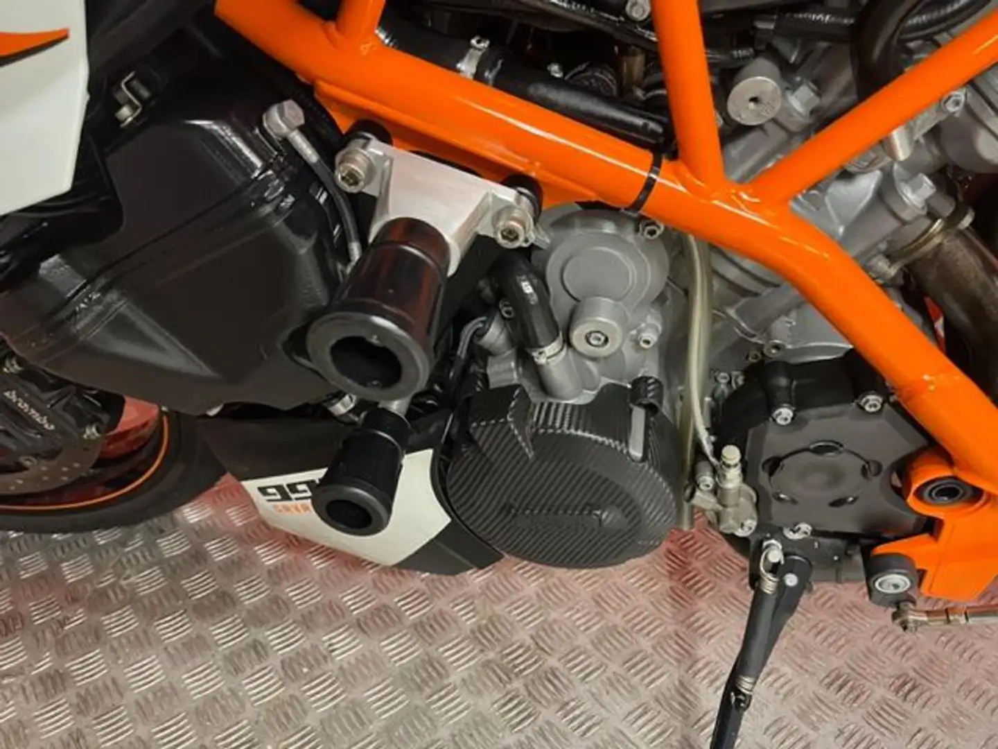 KTM 990 Super Duke R 2012 Naranja - 2