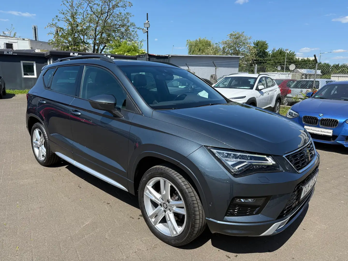 SEAT Ateca FR 1.5 TSI DSG/TOP/Panorama/AHK Grau - 2