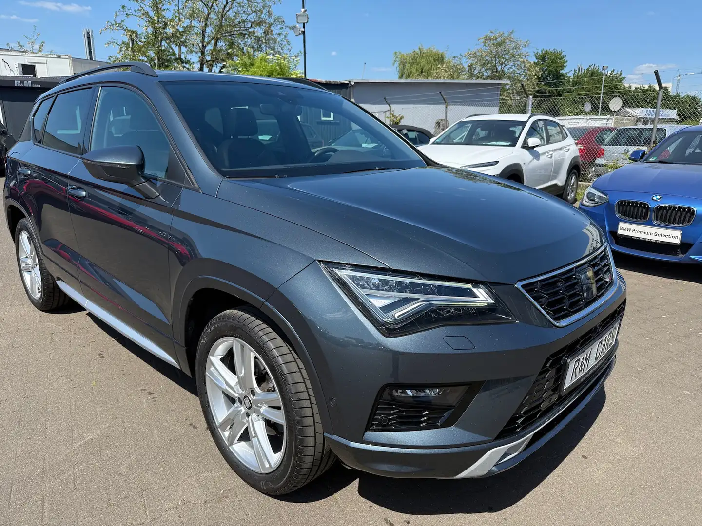 SEAT Ateca FR 1.5 TSI DSG/TOP/Panorama/AHK Grau - 1
