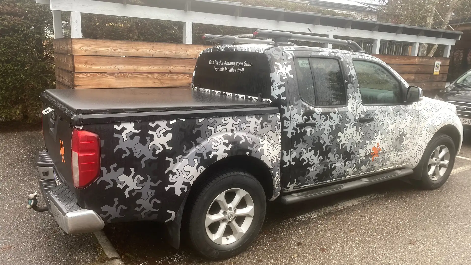 Nissan Navara Weiß - 2