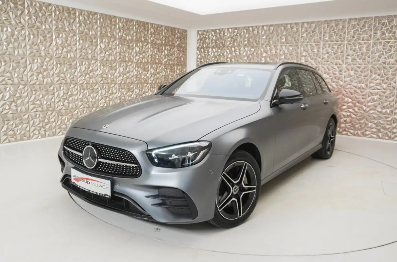 Mercedes-Benz 300 Benz E 300 de T 4MATIC 9G-TRONIC Grau - 1