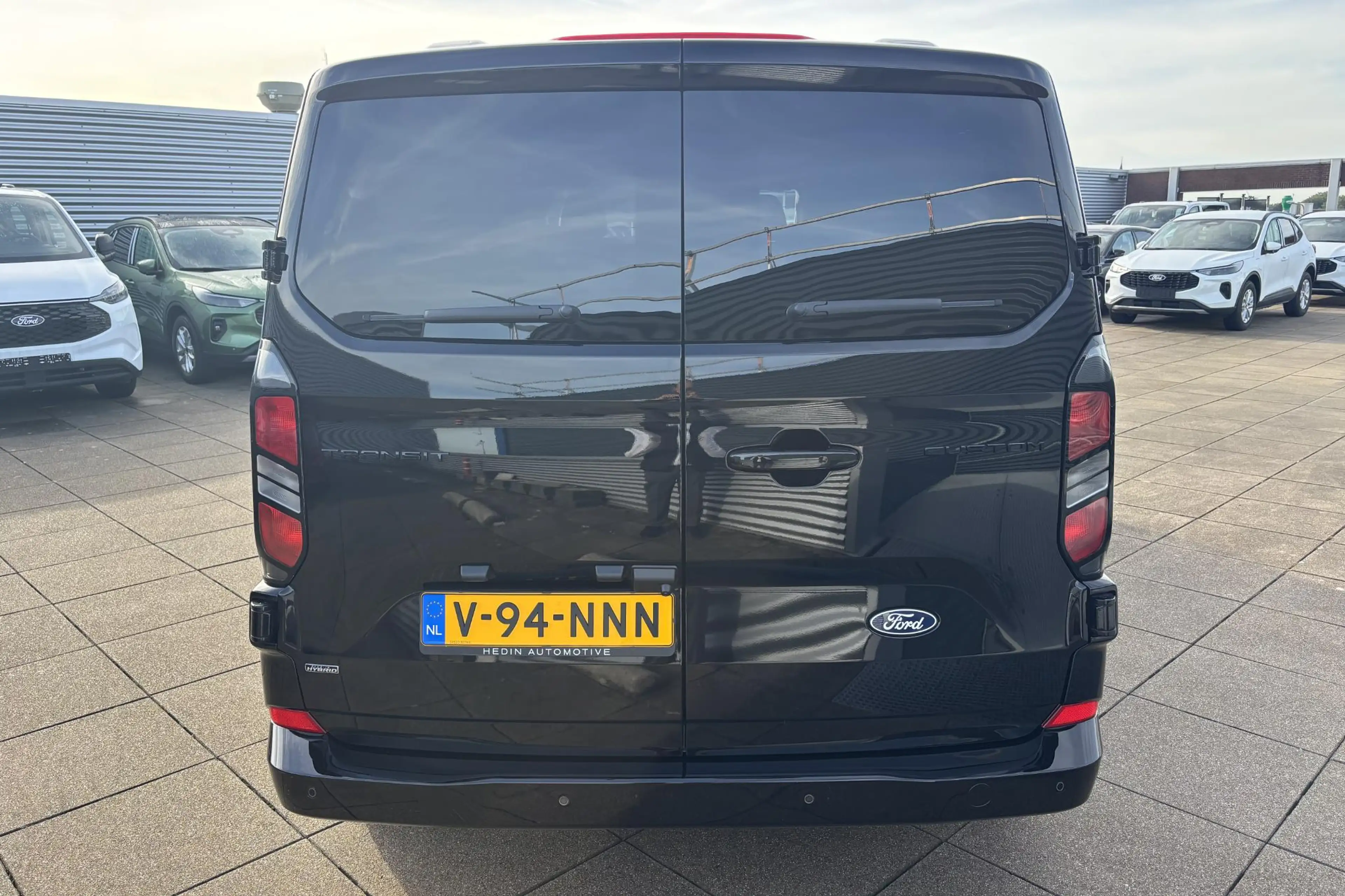 Ford Transit Custom 320 2.5 PHEV L2H1 Sport — photo 7